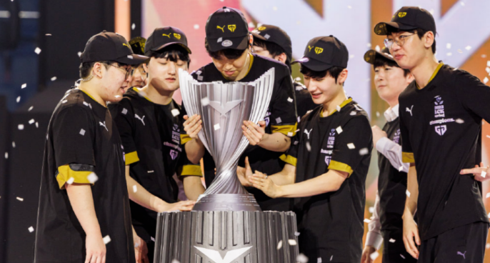 SHR翻盘BLG，BDD团战一打五激烈交锋小组赛，成为赛场最大亮点的简单介绍