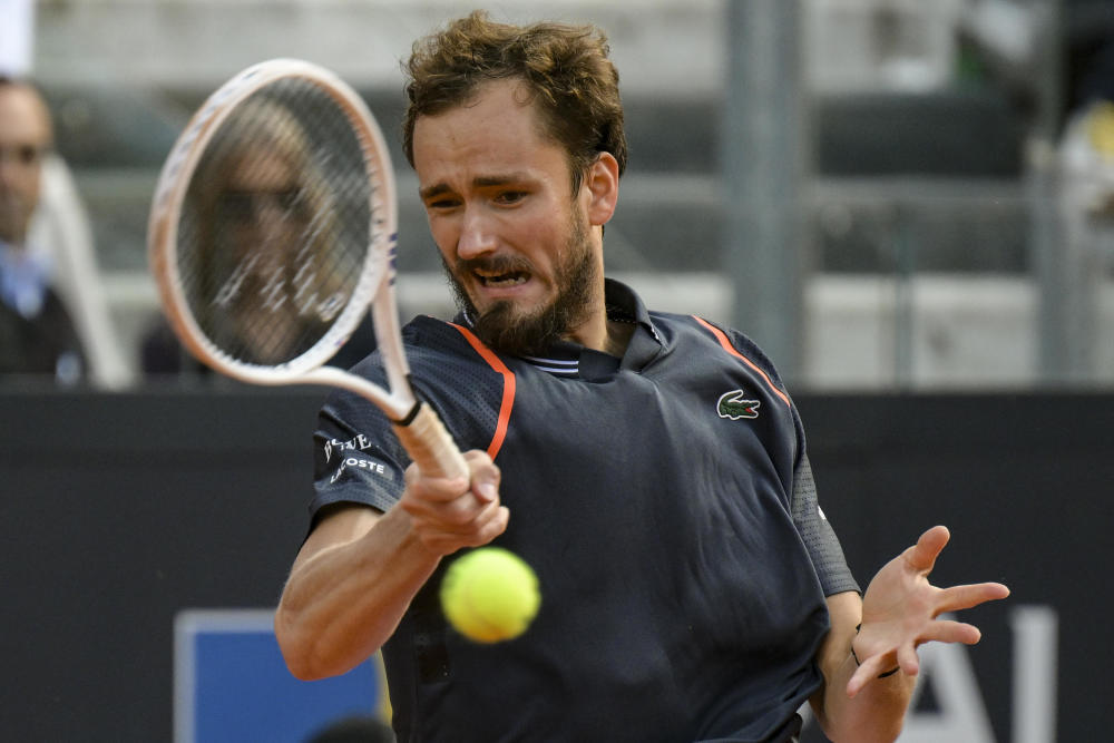 欧洲网球队险胜世界网球队，梅德韦杰夫打破历史纪录的简单介绍