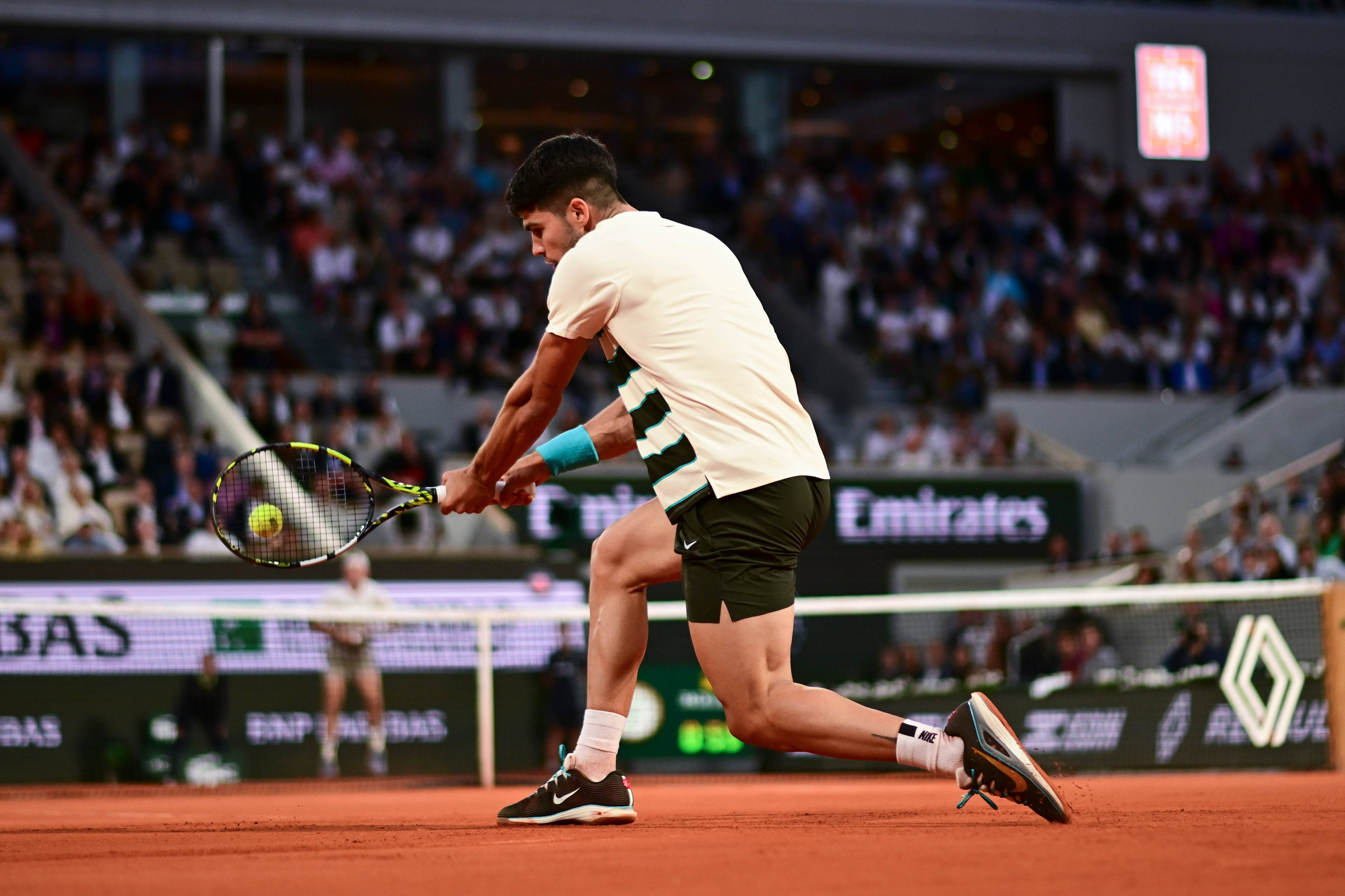 世界网球队轻取意大利网球队，阿尔卡拉斯统治全场