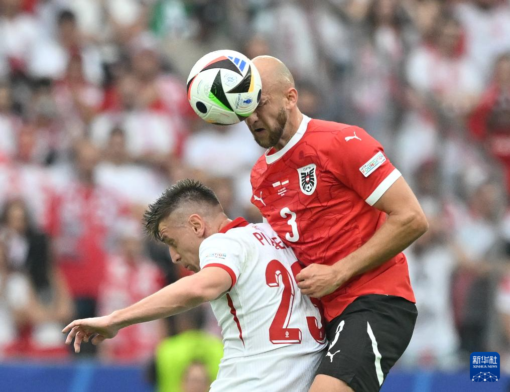 波兰乒乓球队绝杀奥地利乒乓球队，波尔完成帽子戏法的简单介绍