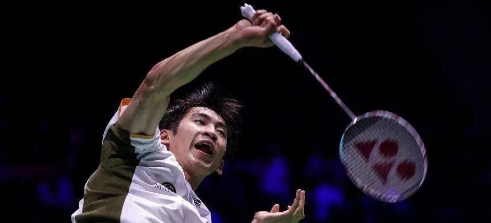 包含英格兰羽毛球队逆转泰国羽毛球队，谌龙完成帽子戏法的词条