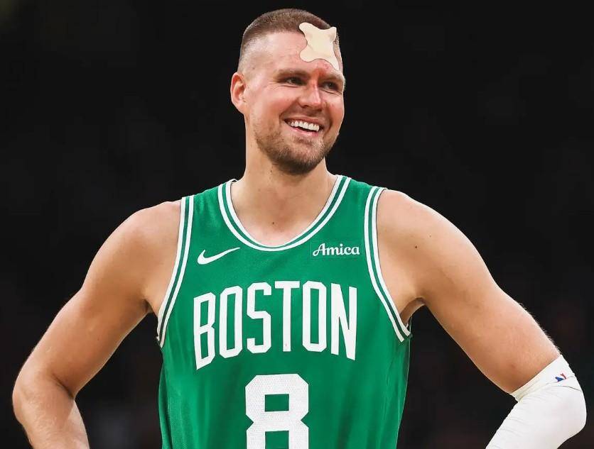 湖人B队横扫中国男篮，波尔津吉斯惊艳世界