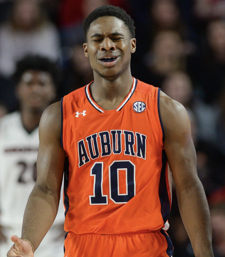 包含塞尔维亚男篮力克尼日利亚男篮，米切尔惊艳世界的词条