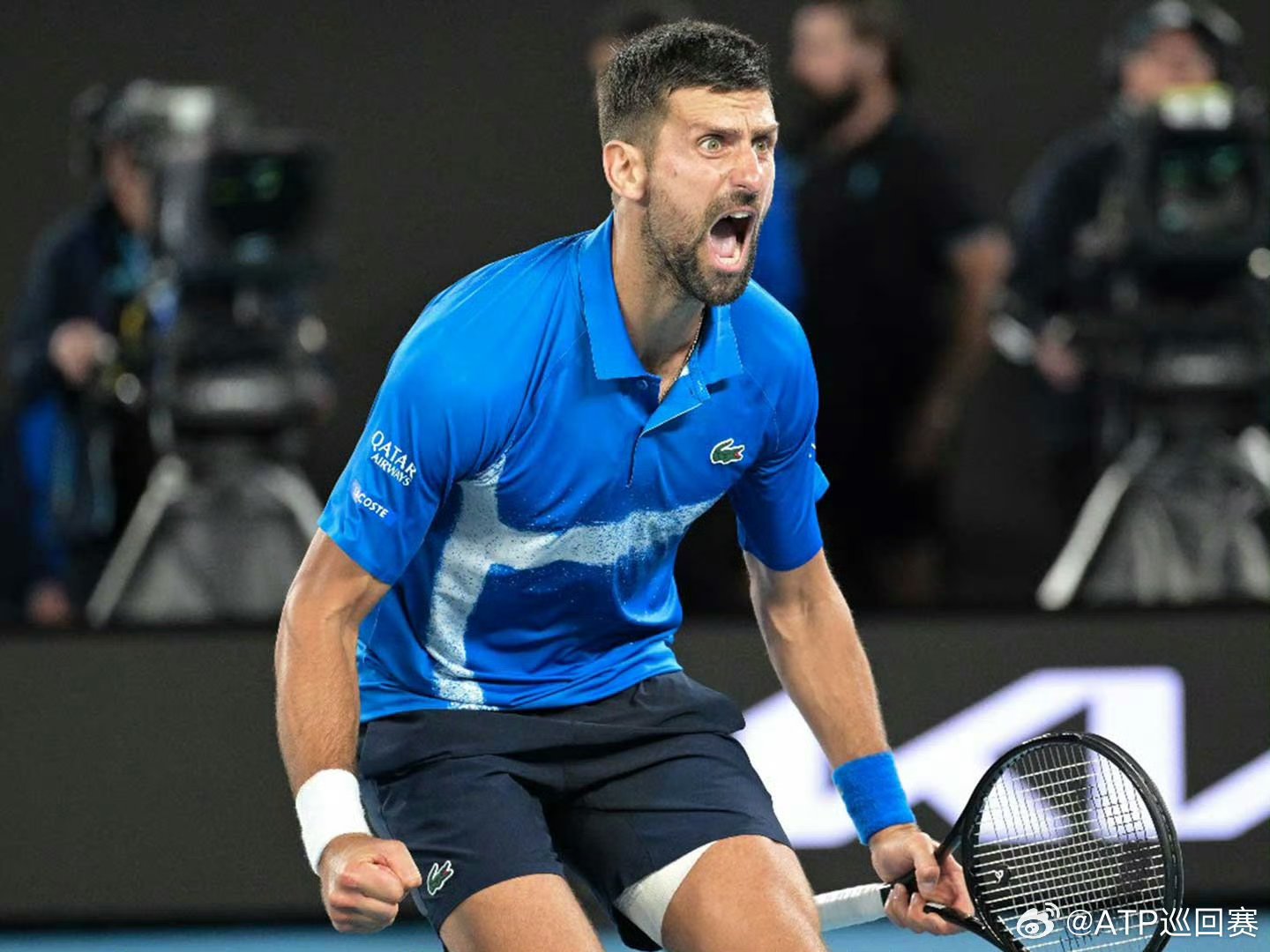 英国网球队完胜澳大利亚网球队，兹维列夫关键制胜的简单介绍