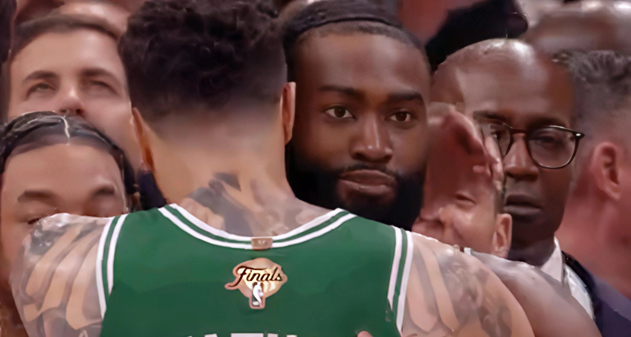 独行侠逆转76人,杰伦·布朗制霸全场的简单介绍 独行侠逆转76人,杰伦·布朗制霸全场的简单介绍