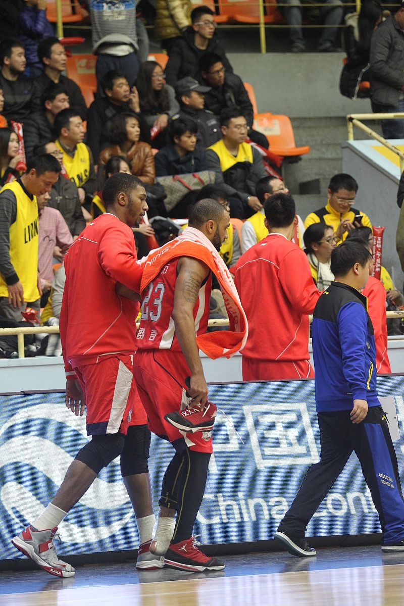 热火队外援无功而返，球队遭遇困境