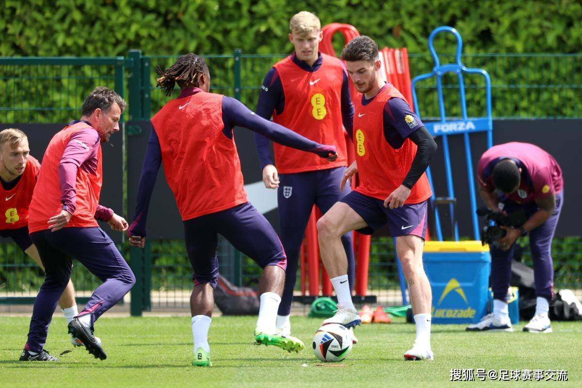 俄罗斯力克丹麦，晋级欧洲杯赛事