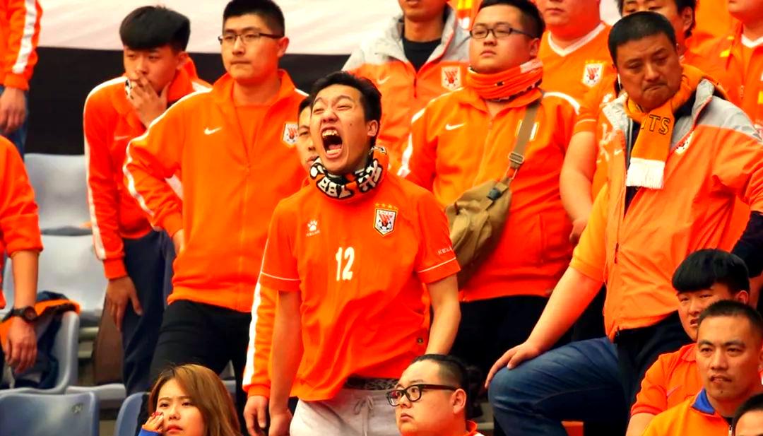 亚洲球队在荣耀之路上接连夺冠