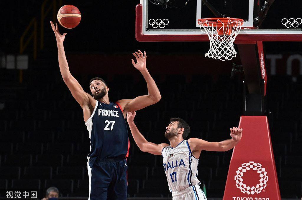意大利男篮击败法国取得胜利