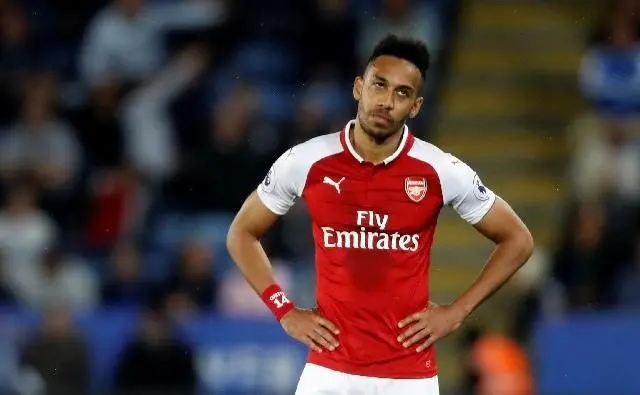 包含哈德斯菲尔德客场失利，保级压力增大的词条