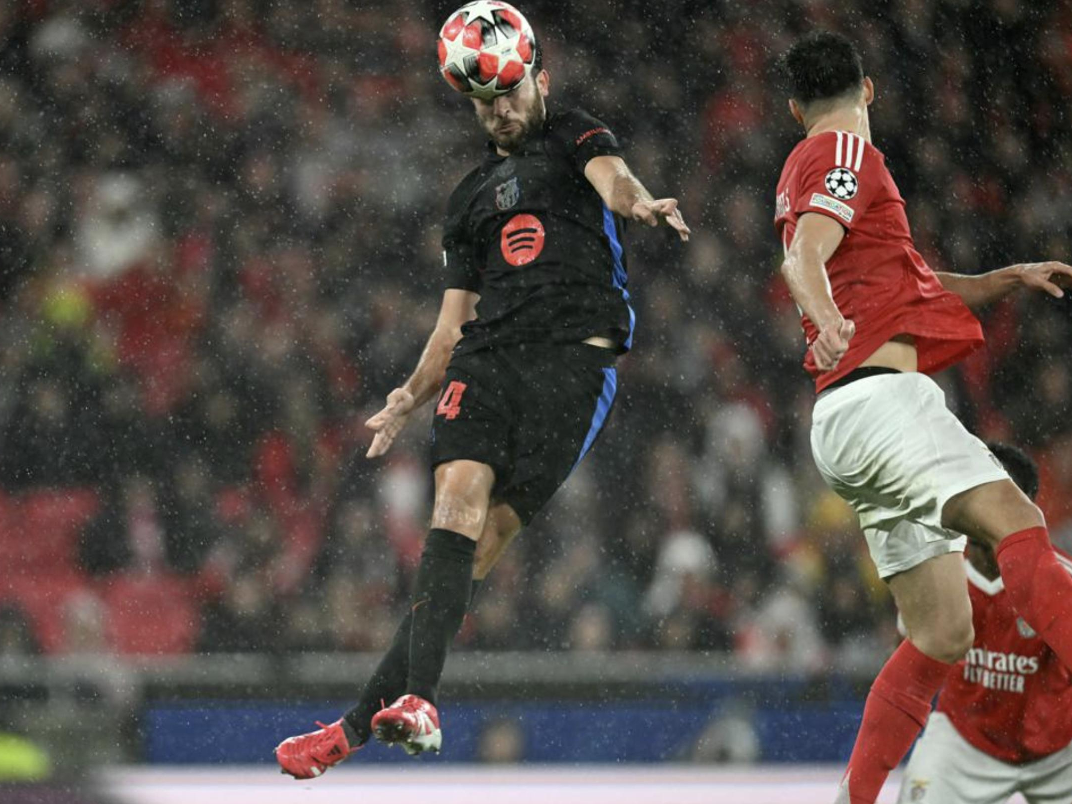 包含弗赖堡表现出色，继续向欧战资格冲刺的词条