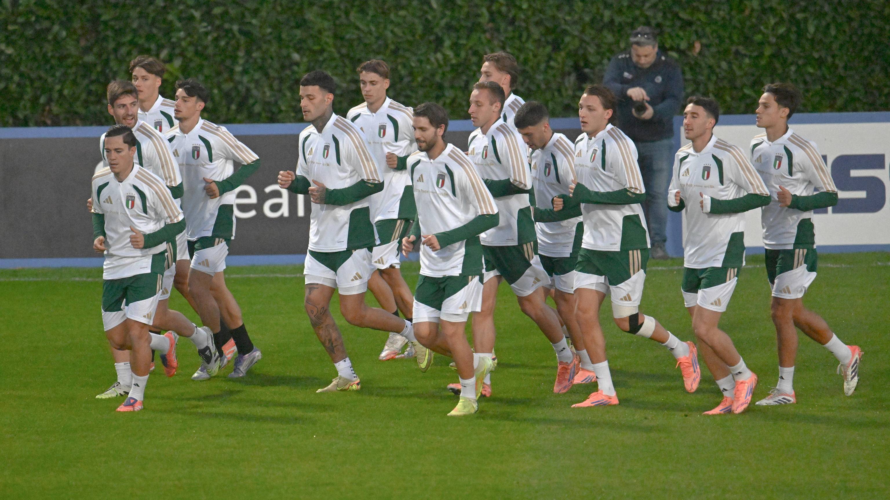 意大利足球队准备备战 意大利足球队准备备战