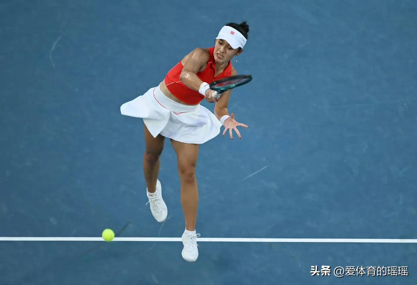 包含澳大利亚网球队绝杀美国网球队，瓦林卡统治全场的词条