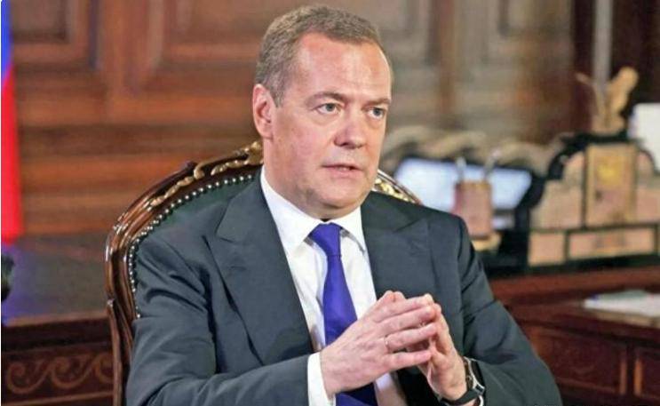 包含蒙特卡洛大师赛鏖战美网，梅德韦杰夫惊艳四座的词条