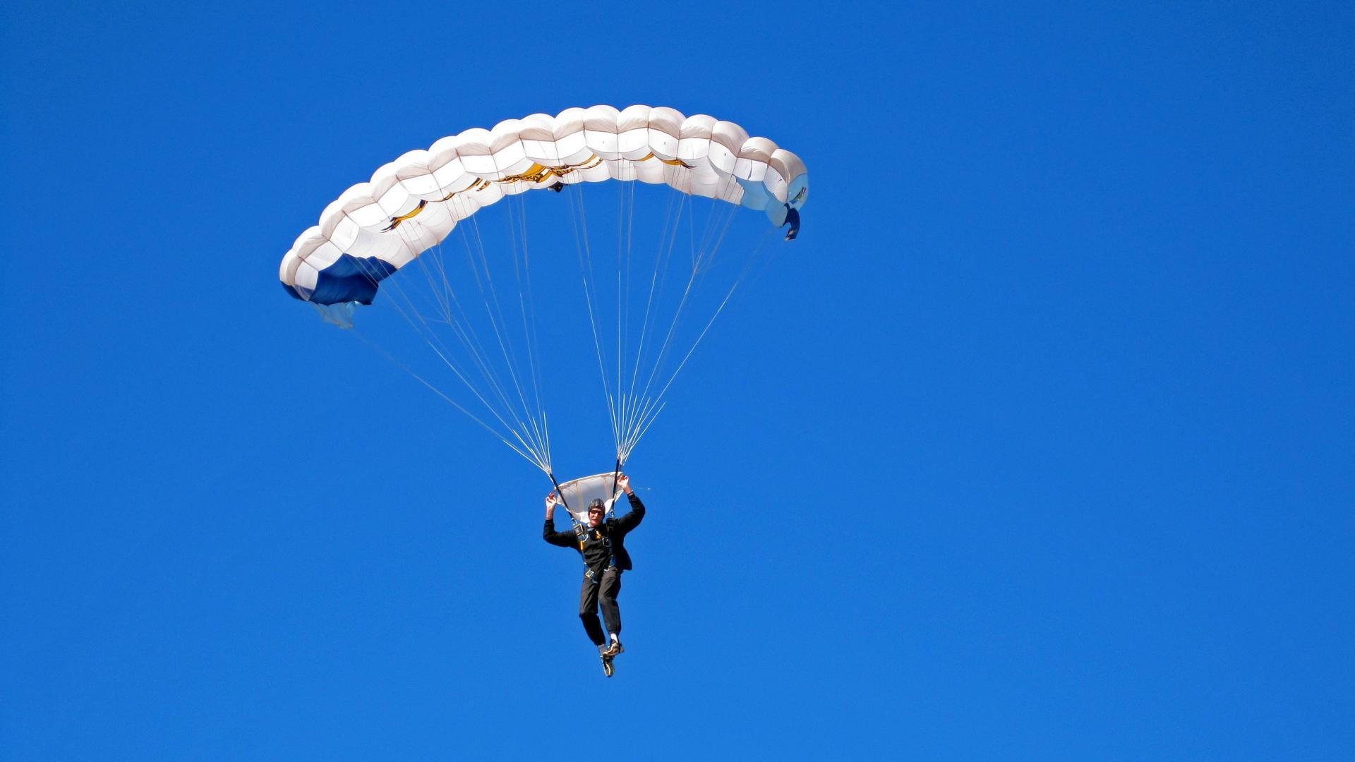 德甲争冠战焦点战，绿茵场上的新西兰式完胜启示录